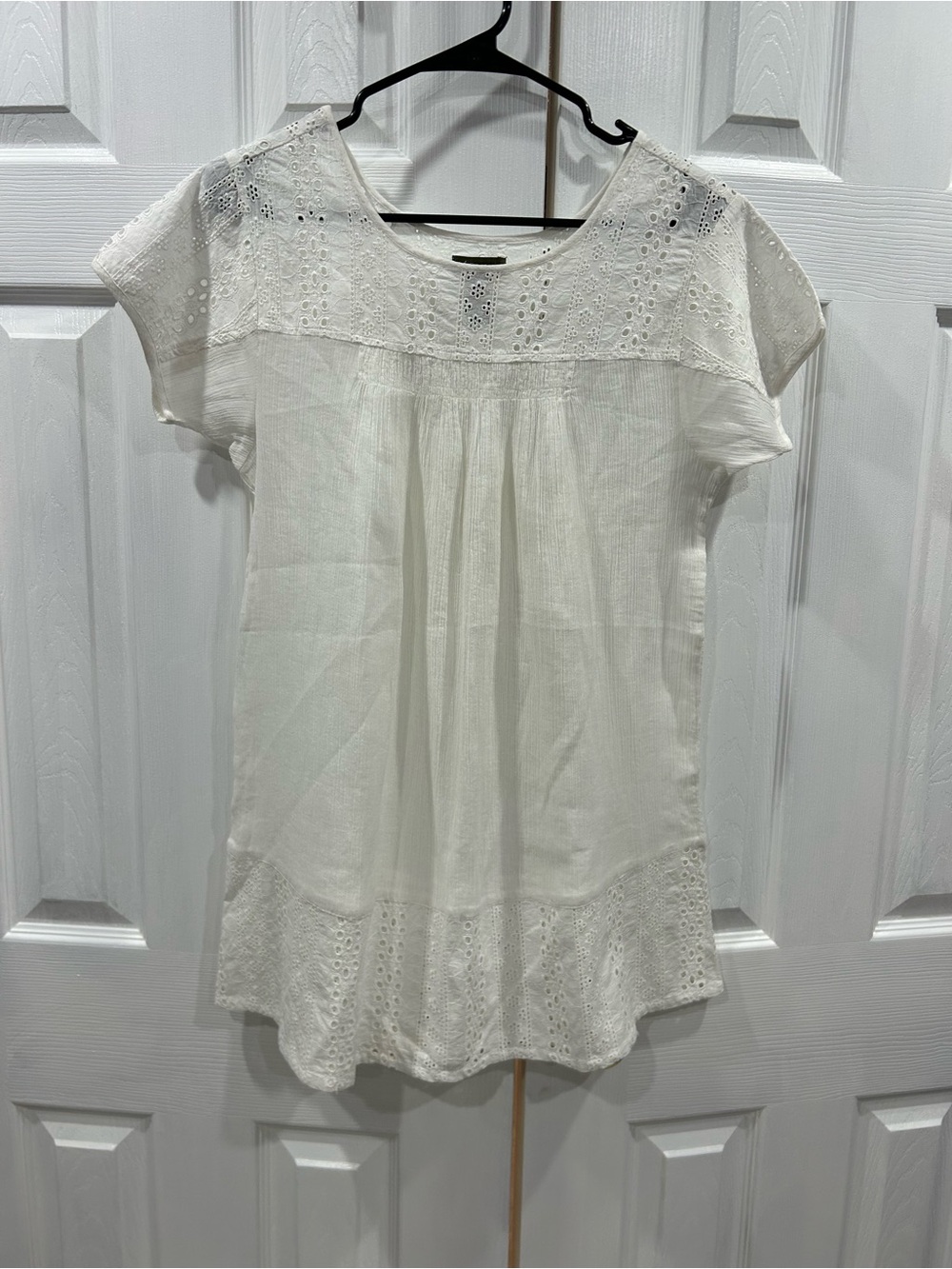 Fei White Eyelet Scoop-Neck Tunic Top-100% cotton